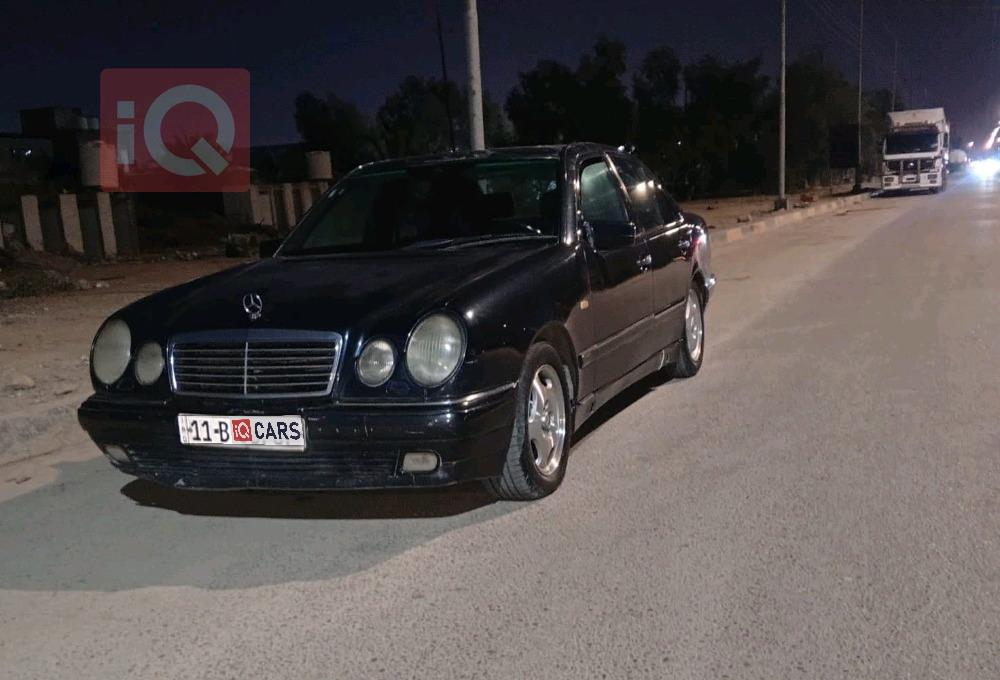 مرسيدس بنز E-Class